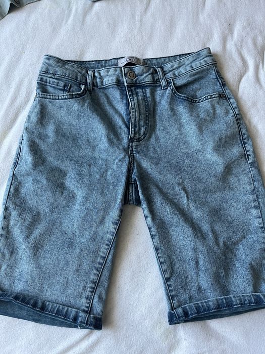 Светлосини дънкови шорти LCW – W30, много запазени – 20лв.