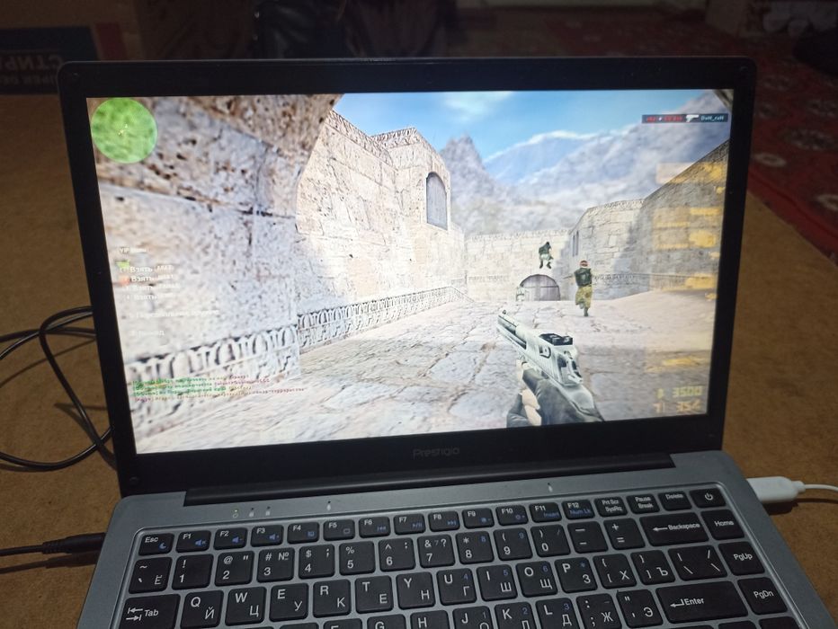 Ноутбук сатылады