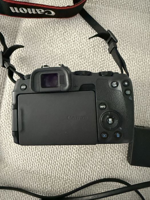 Canon RP Mirrorless