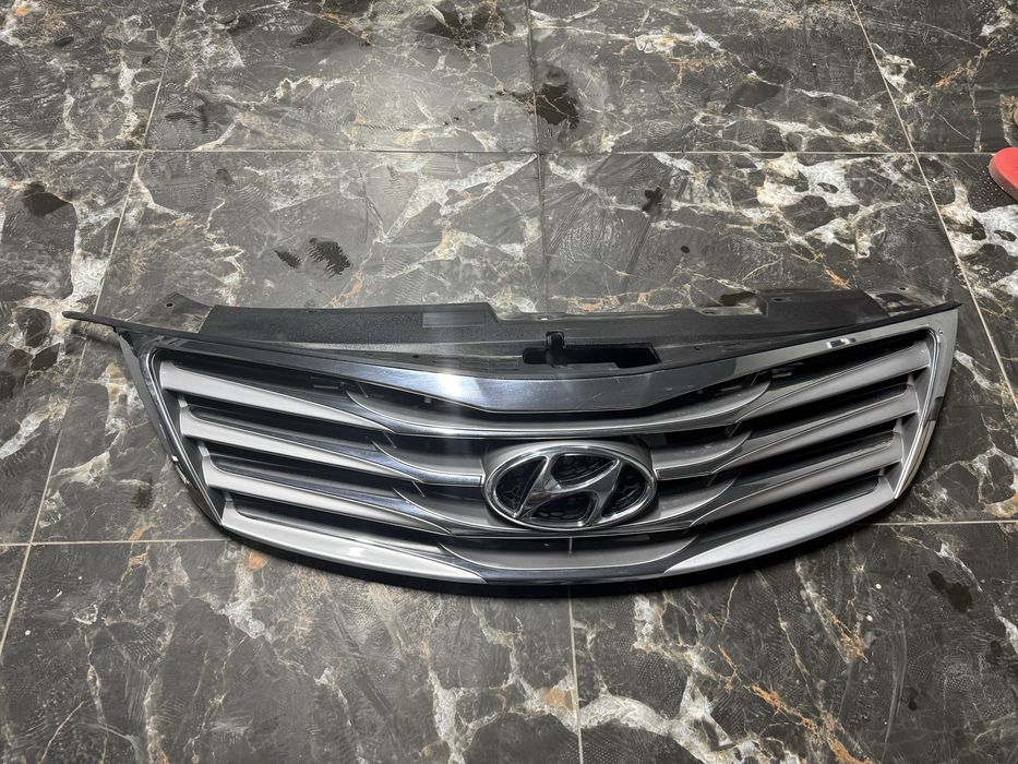 Решетка радиатора Grandeur HG Hyundai.