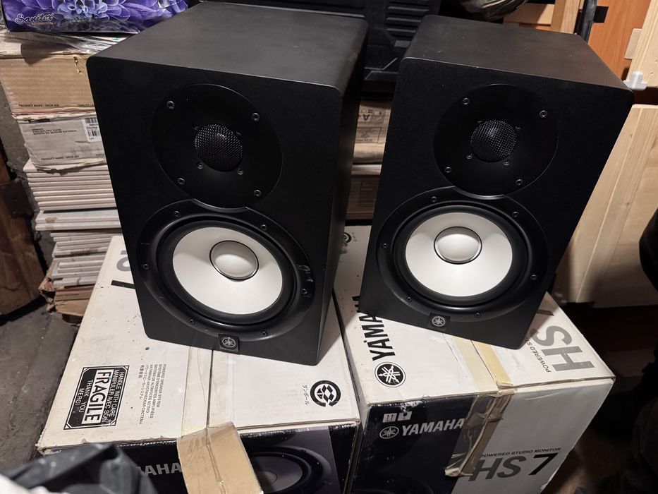 YAMAHA STUDIO&PA HS7 2 броя старвот комплект със стойки и кабели