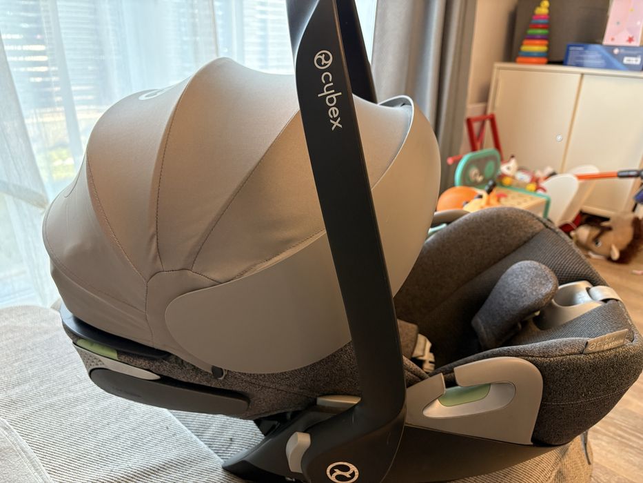 Vand scoica Cybex Cloud T Plus culoare Mirage Grey