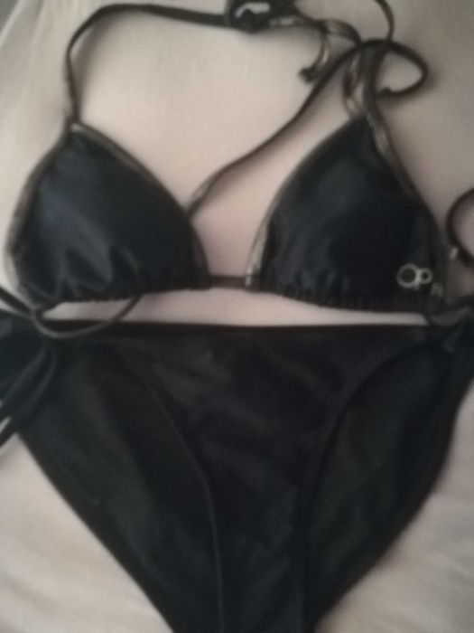 Бански 2 части - черен, цвят сьомга и плажна туника