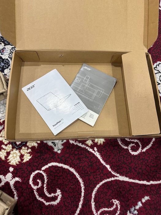 Noutbuk sotiladi hamma joyi ideal narx kelishamz bonus zaryatchik mish