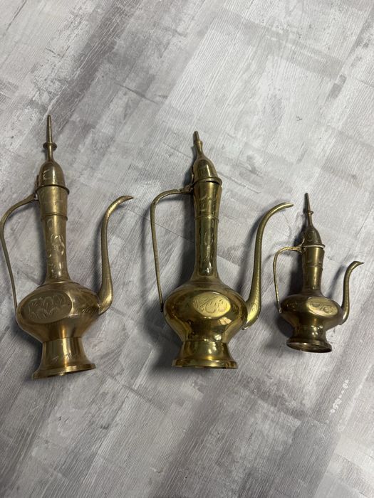 Set 3 carafe(ulcioare)