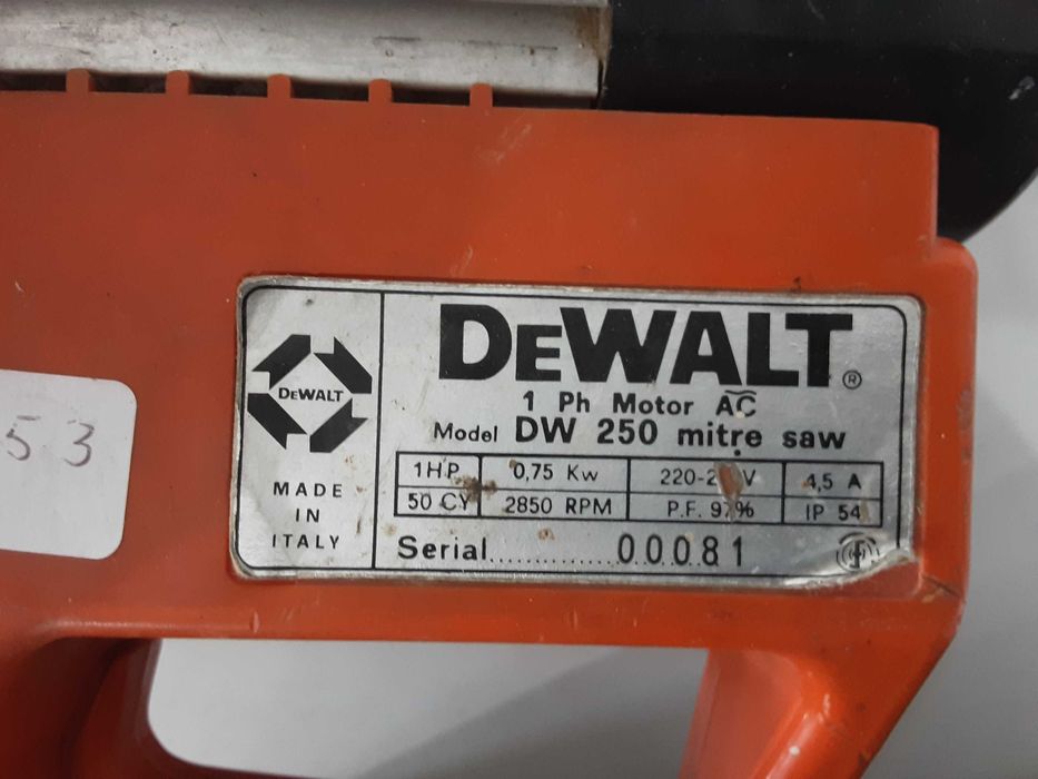 Циркуляр пендула - Dewalt DW250 / 750W