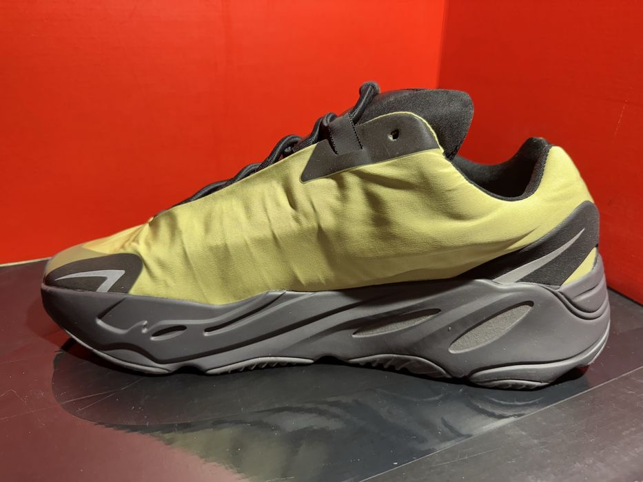 Оригинални! Adidas Yeezy 700 MNVN  - 48,49,49.5 ShoeMag