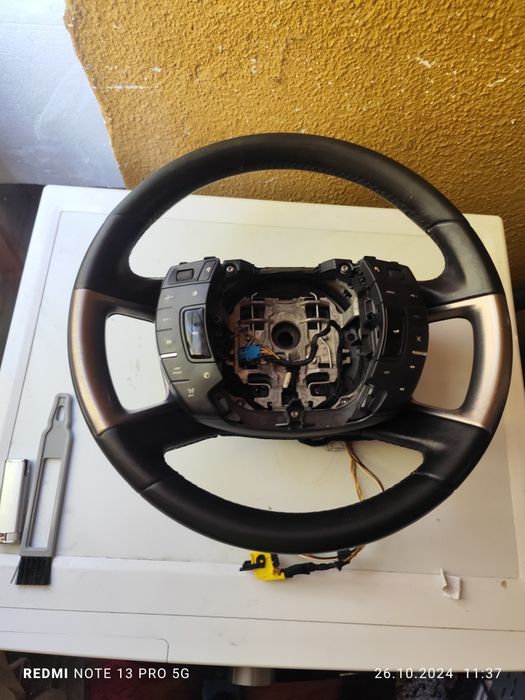 Citroen c5 x7 кормило