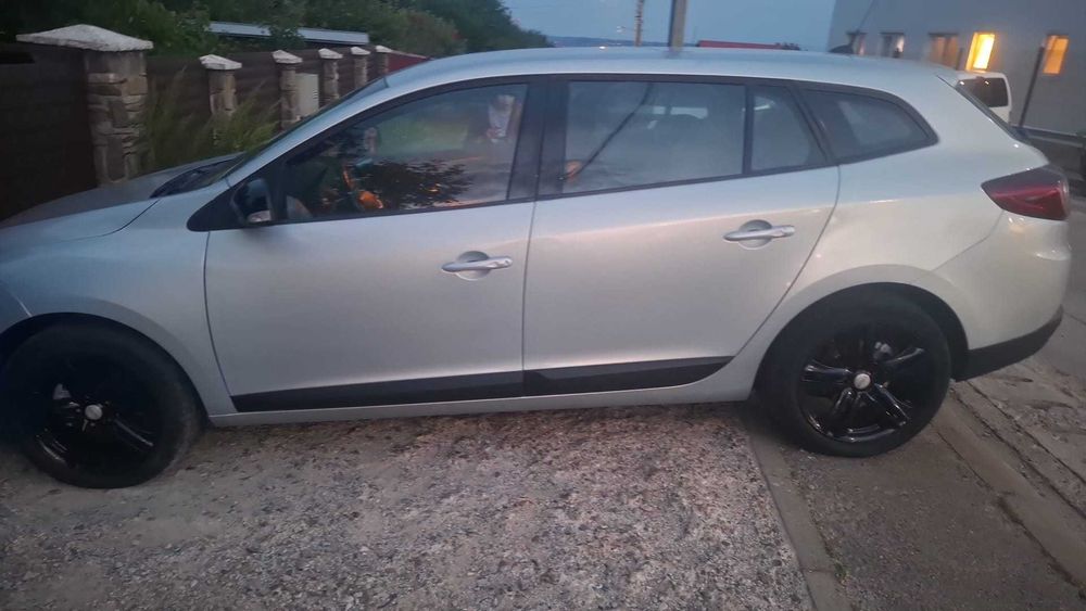 RENAULT Megane 2012 — imagine 2