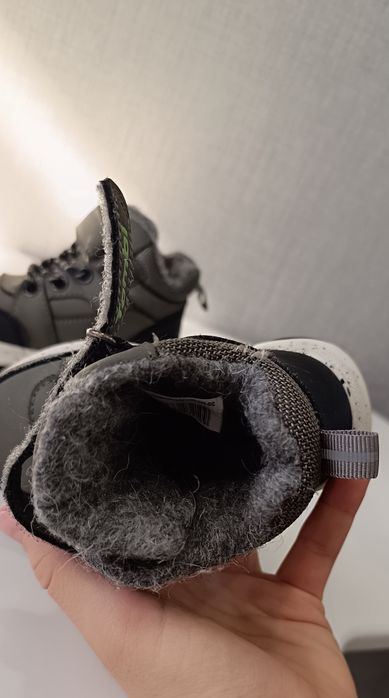 Продам ботинки демисезонные