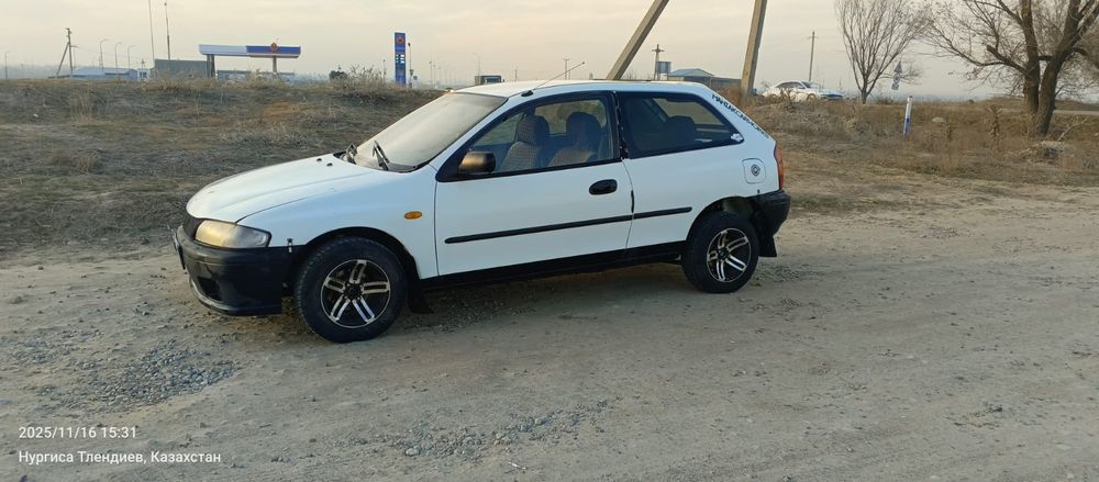 Продам Мазда 323 срочно