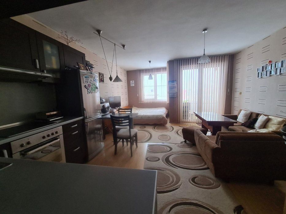 Дава се под наем Едностаен апартамент в София, Люлин 8 - 51 кв.м за 447.78 € - Снимка #2