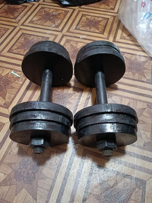 гантел сотилади хар биттаси 17кг дан общий 34кг тошлари йечилади