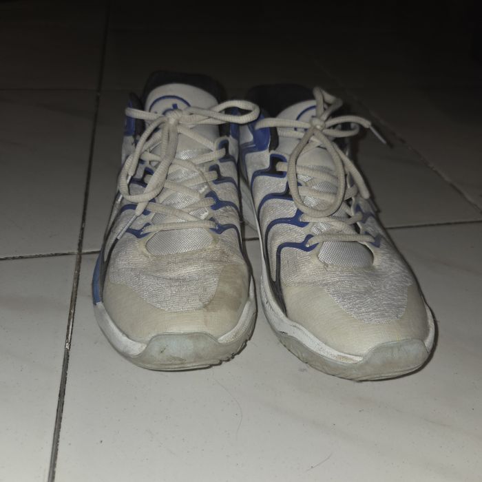 Кроссовки баскетбольные