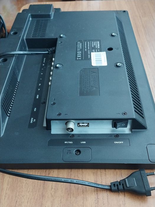 Телевизор   марки SUPRA