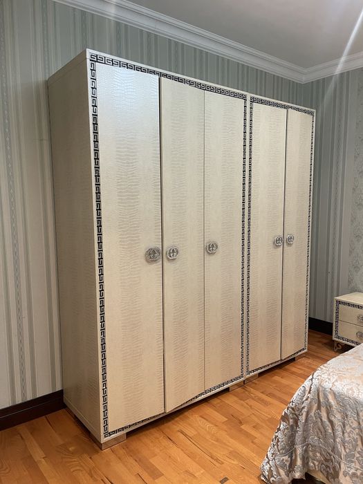 Шкаф для одежды (срочно)