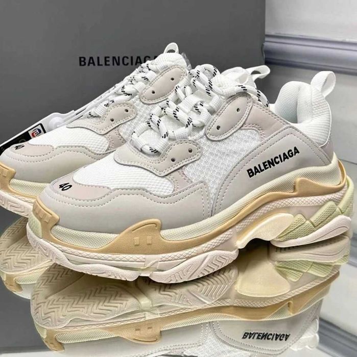 Balenciaga Triple S "White/Vanilla"