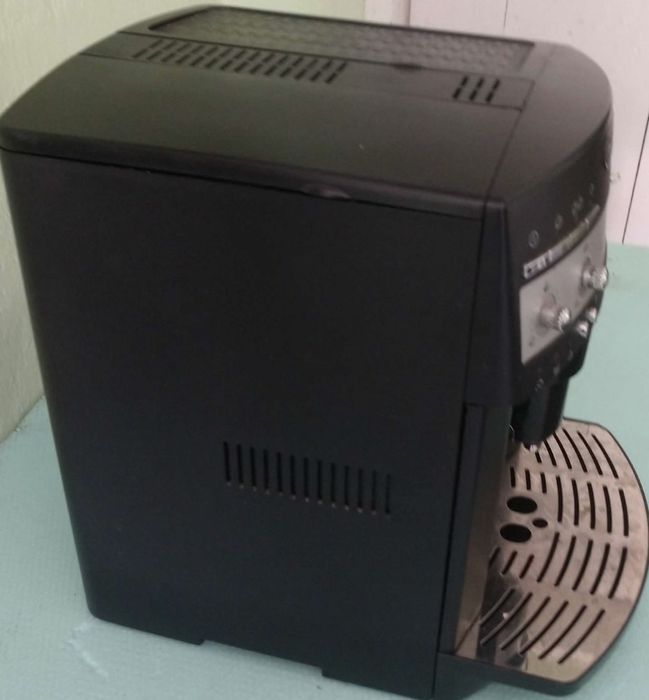 Кафе робот Delonghi