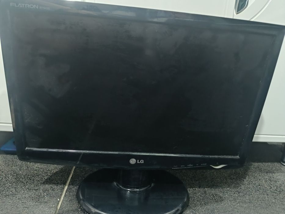 Продается монитор