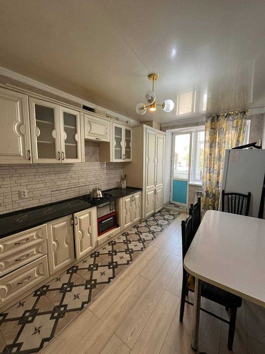 Продам 2х комн кв Батыс с ремонтом