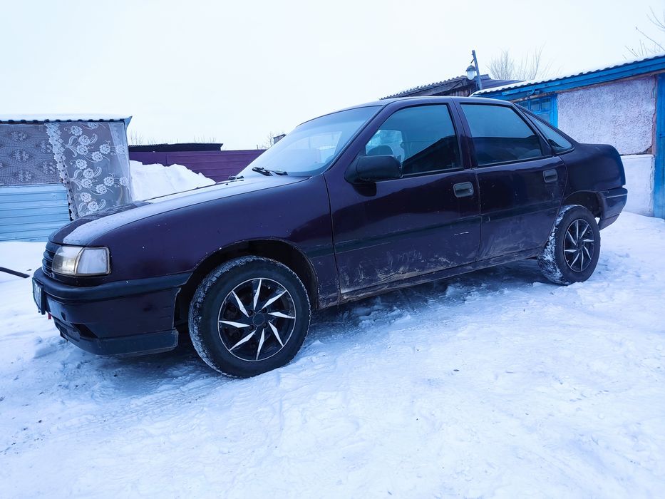 Опель Вектра седан 1.6