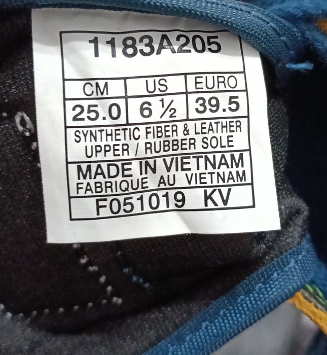 Adidași Asics Tiger Onitsuka mărimea 39,5
