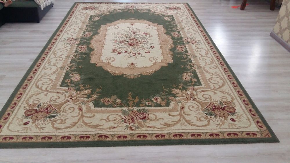 Продается ковры в отличном состояний