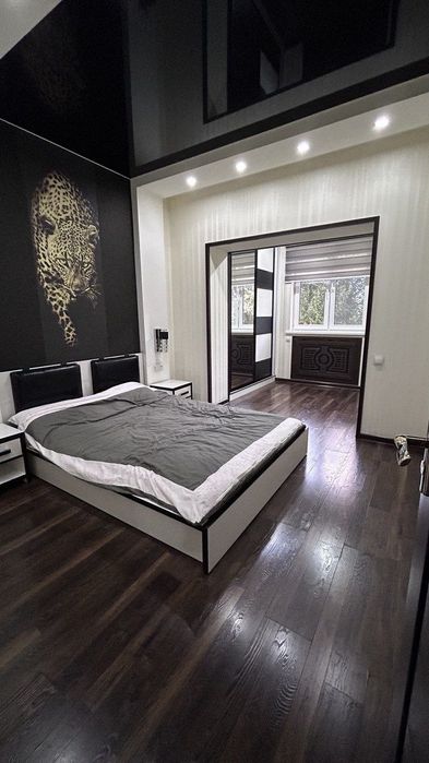 Номер исправлен. Продаётся 3-х комнатная квартира на карасу -6. Срочно