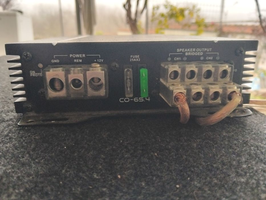 JBL бас каса и усилвател C-SERIES