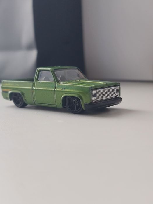 Продаю Машинки Хотвилс