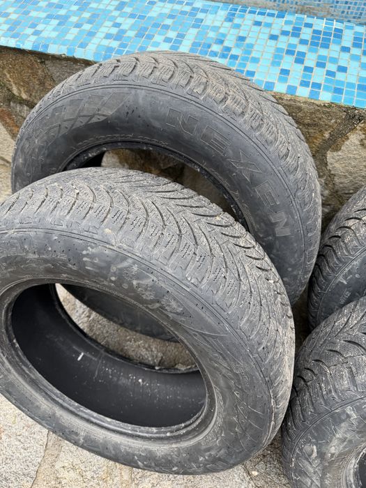 Зимни гуми 235/60/R16 NEXSEN