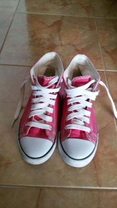 Детски розови кецове и кроксове, н-р 33 + подарък ботушки и чорапи