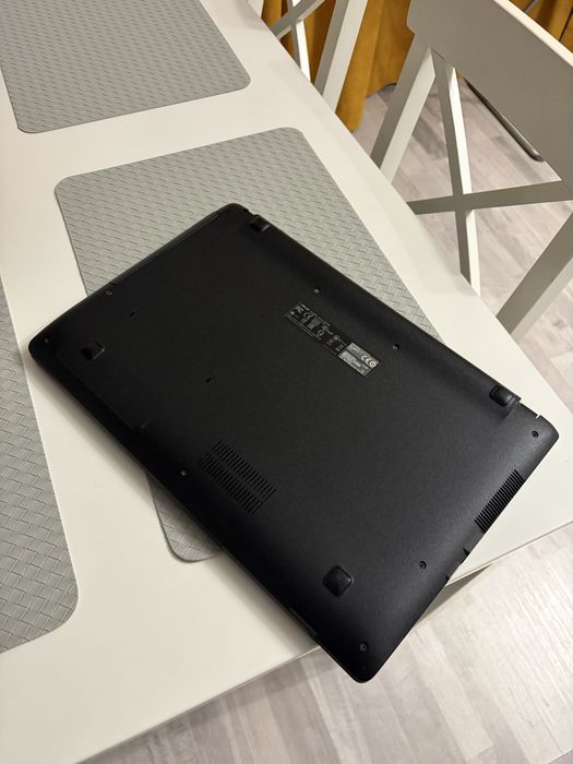 Laptop ASUS X551CA i3 / 4GB RAM / HDD 500GB + încărcător