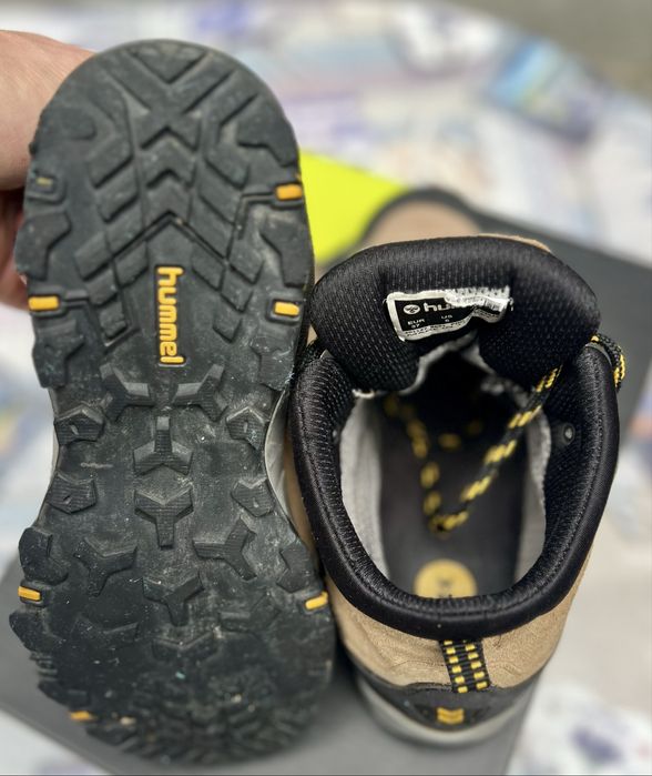 Vand ghete iarna marca Hummel