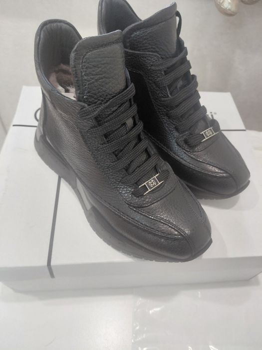 Продам зима Новые 38 р