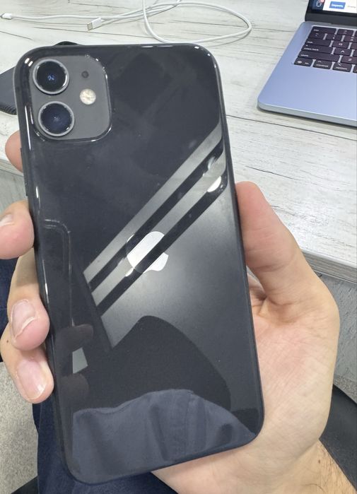 Срочно сотилади Iphone 11 64gb