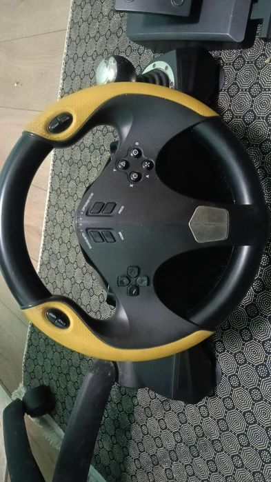 Vând volan gaming myria mg preț 300