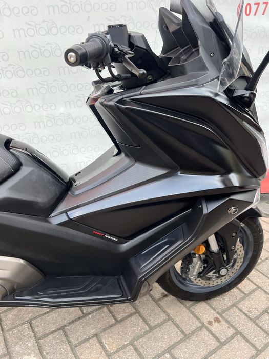 Motoideea vinde KYMCO AK550  ABS 2022 Rate Garantie