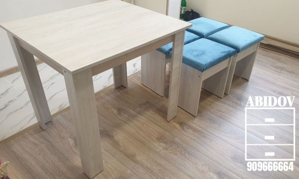 Stol - stulchik, yumshoq taburetka 4ta kamplekt