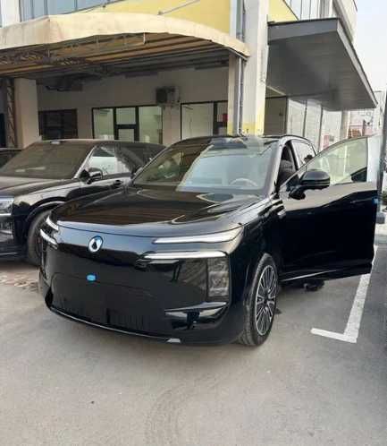 Срочно! Denza N8 2025г фулл! Черный / Оранжевый! Без пробега! НД 40!