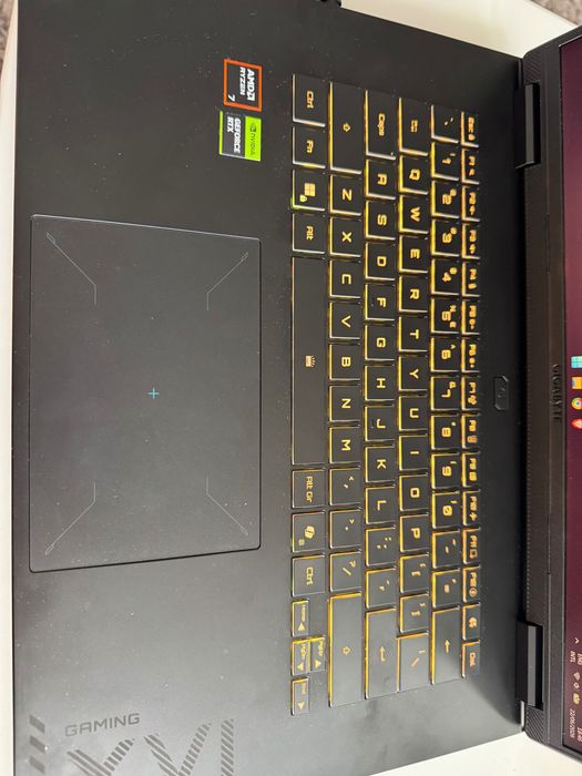 Геймърски лаптоп - Gigabyte A16 Gaming