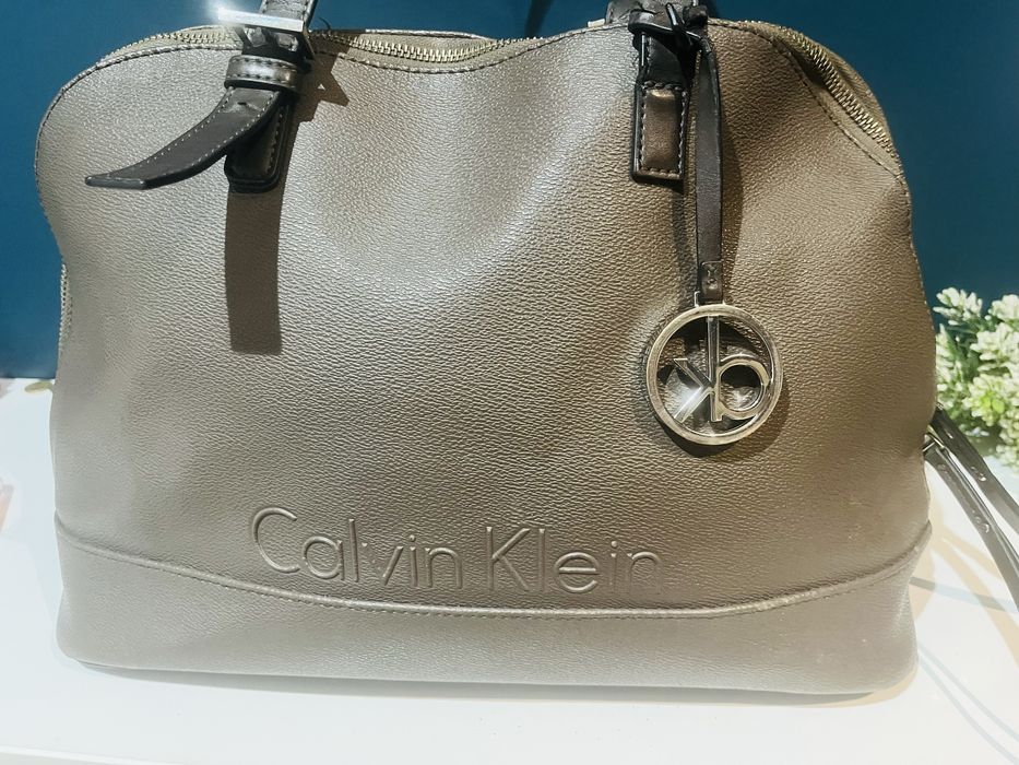 дамска чанта Calvin Klein