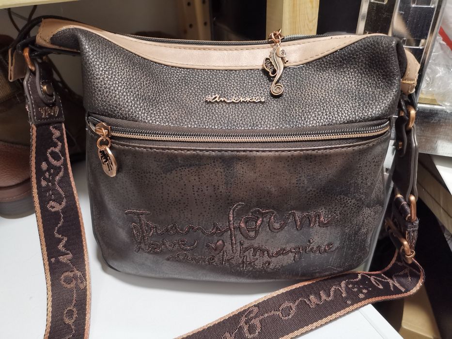 Дамска кожена чанта Anekke