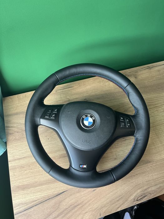 Волан BMW E90 M - Претапициран