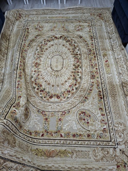 Продам ковер 330×230 см