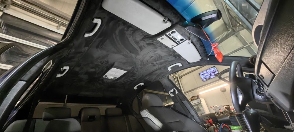 Таван и колонки черна алкантара за BMW E60