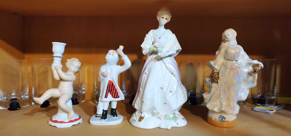 Bibelouri de vânzare