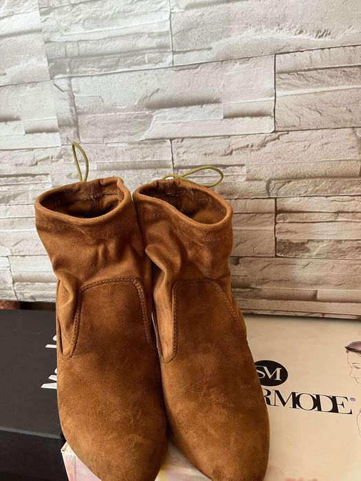 Боти, кафяви, естествен велур, 40