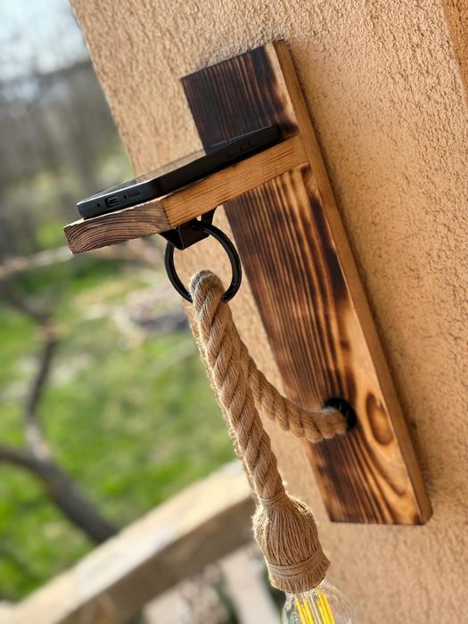 Aplica rustica lemn handmade, finisaj antichizat, suport telefon
