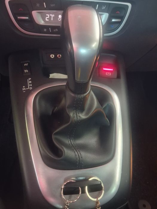 Renault Scenic 2011, 1.5 diesel, cutie automata.